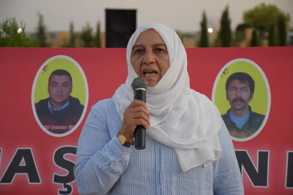Familias de mártires en Kobanê recuerdan a 258 mártires de junio