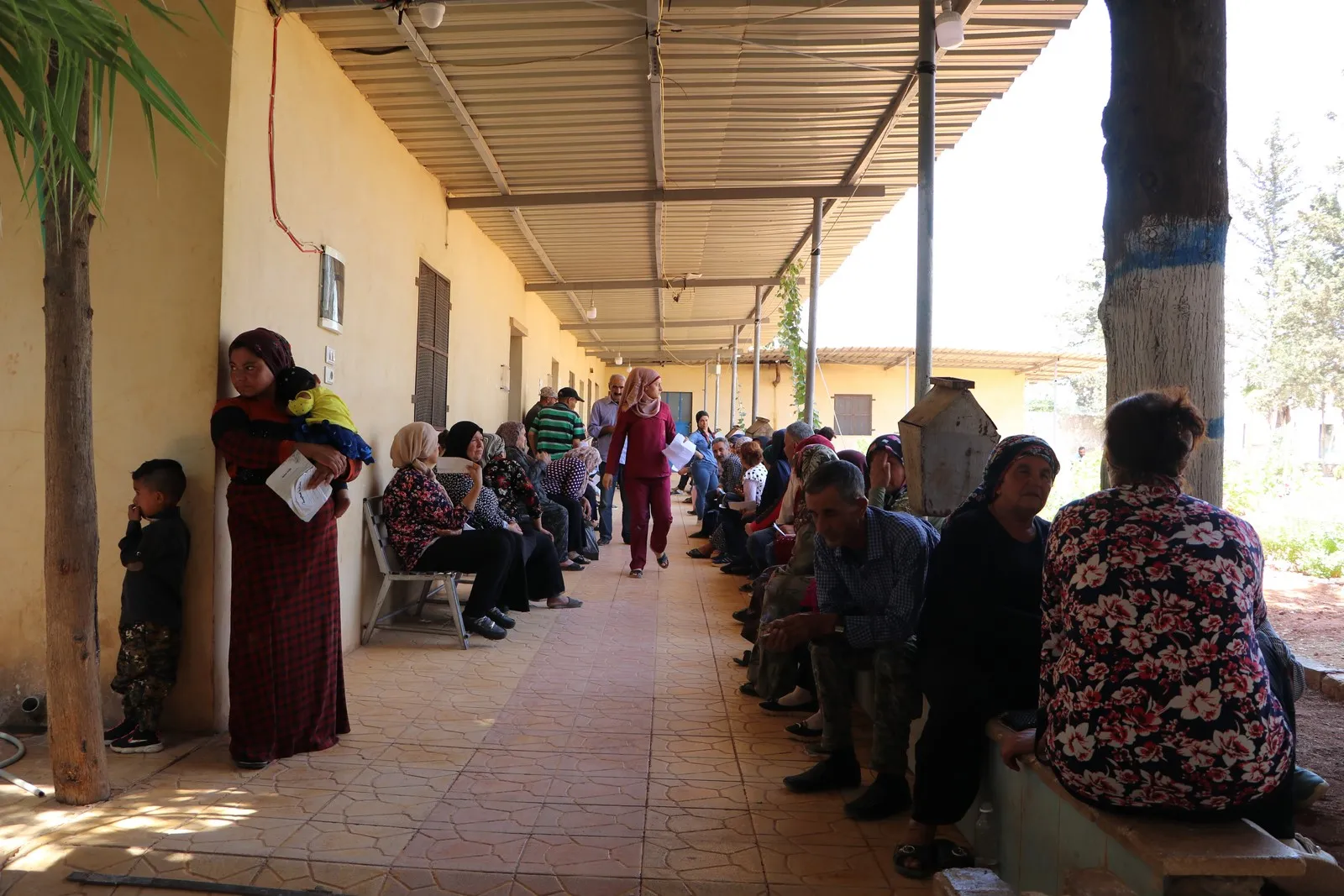 El gobierno de Damasco sigue imponiendo un severo asedio al cantón de Shahba