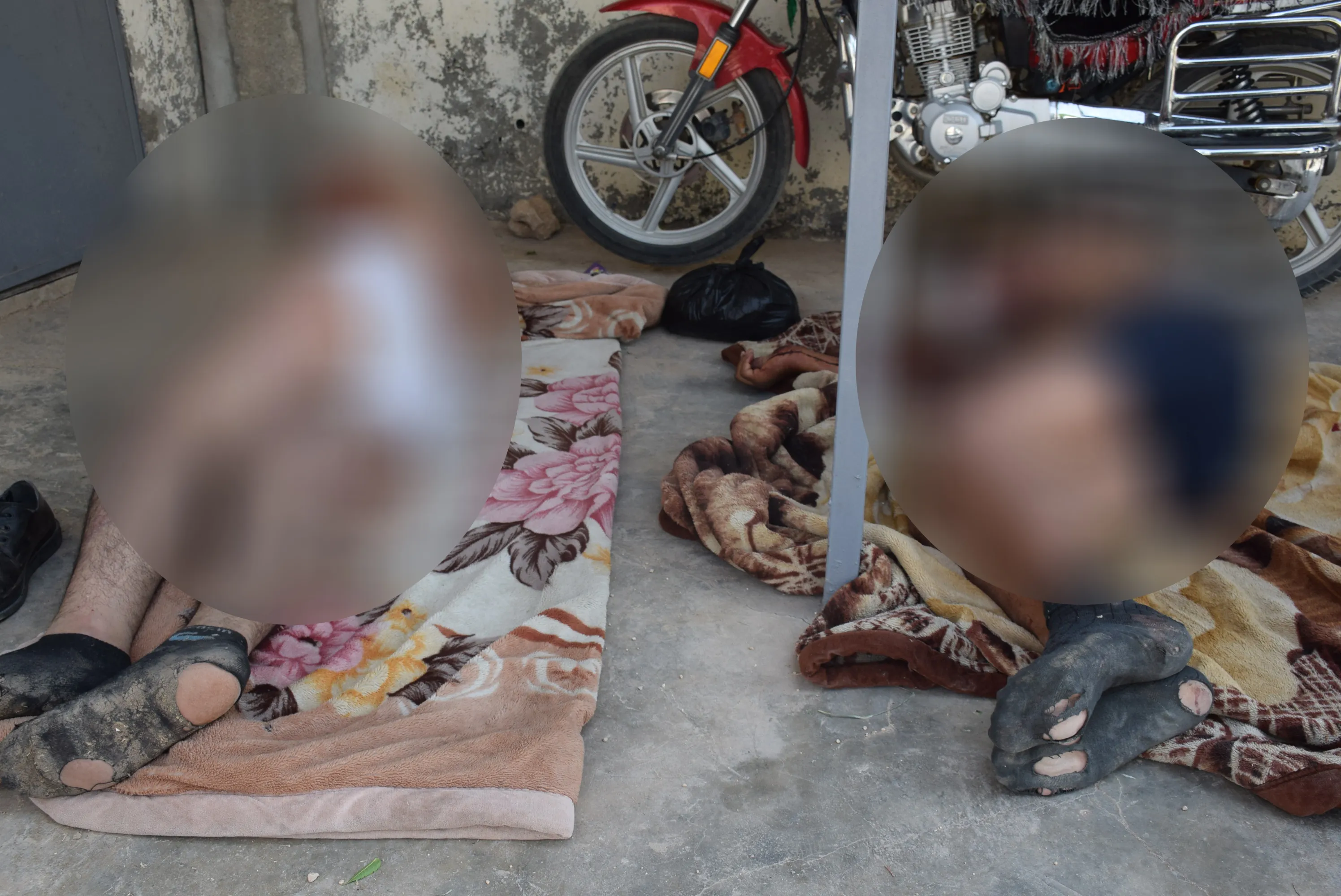 ​​​​​​​Los gendarmes turcos violan a un niño y a una mujer