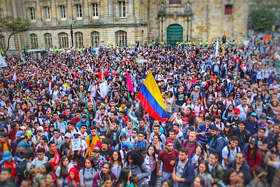 Mensajes de apoyo desde Colombia: la libertad del líder Ocalan es nuestra