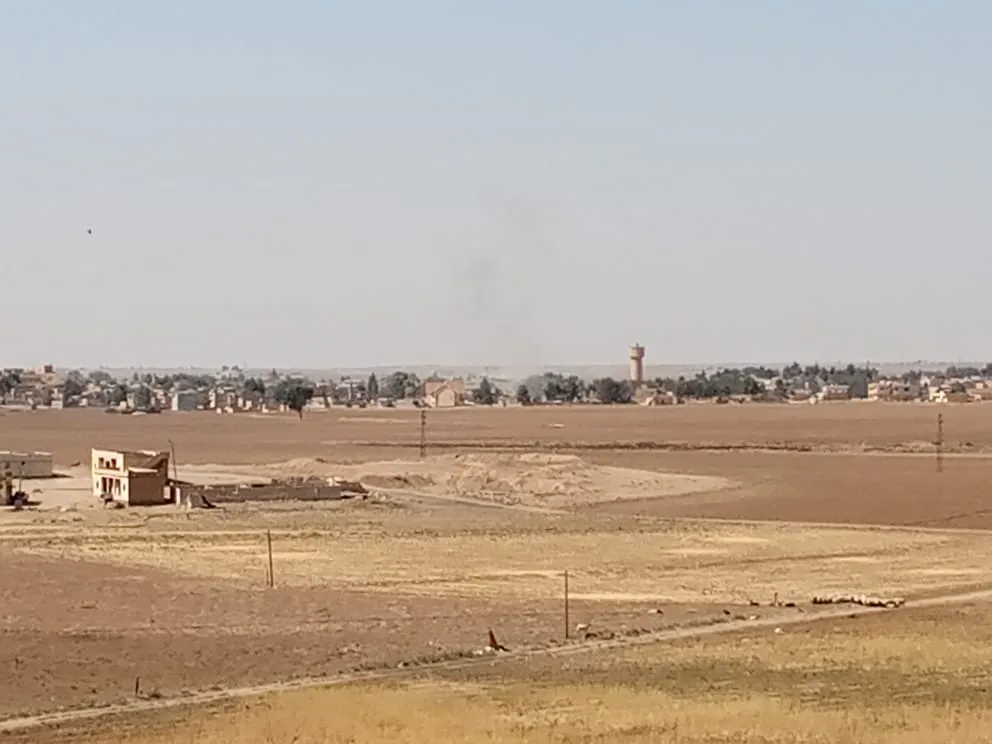 La ocupación turca bombardea la aldea asiria de Tel Juma'a en la zona rural de Tal Tamr