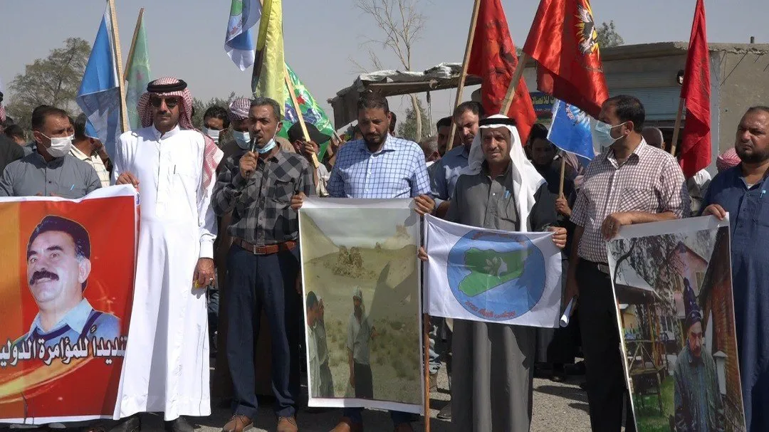 La gente de Deir ez-Zour exige la libertad del líder Ocalan