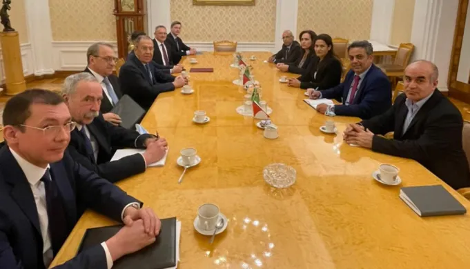 Dibo: Rusia es positiva hacia la descentralización siguiendo el modelo de AANES
