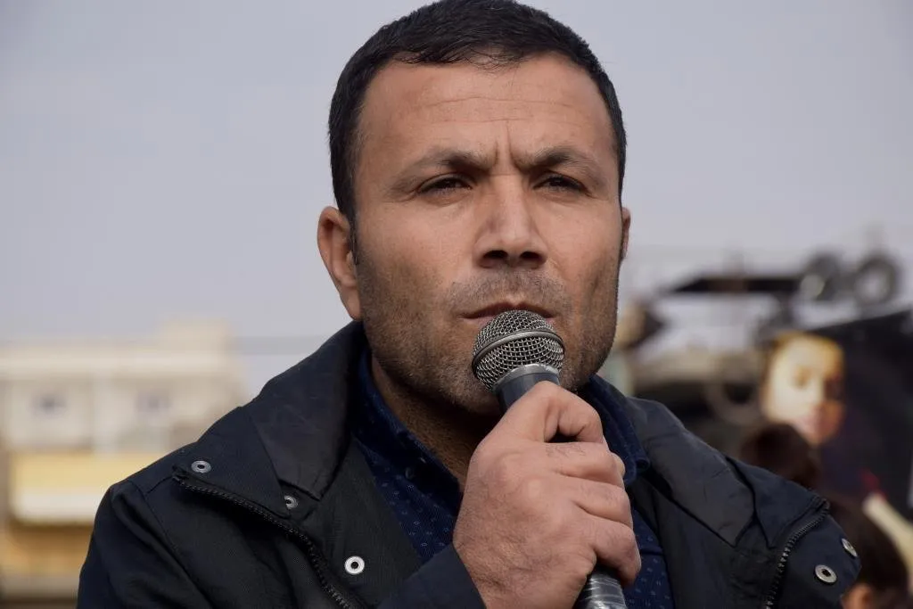 Niños de Kobani exigen al mundo que cese las guerras