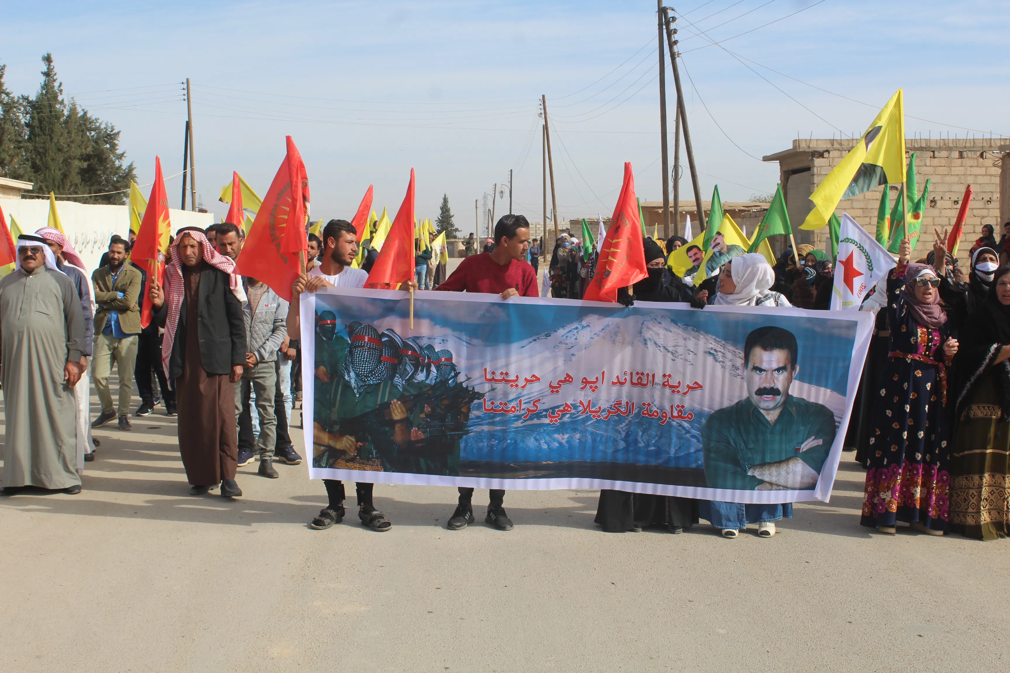 Personas de los distritos de Girkê Legê y Tel Hamis condenan la masacre de Hilaliye en Qamishlo