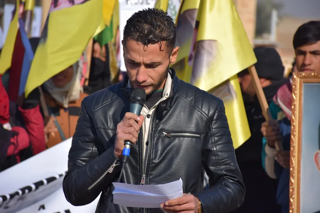 ​​​​​​​Manifestaciones en Al-Hasaka contra los ataques de Turquía y el silencio internacional
