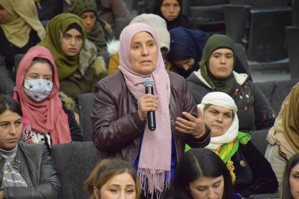 La reunión anual del Consejo de Mujeres en Kobani acaba con tres puntos claves
