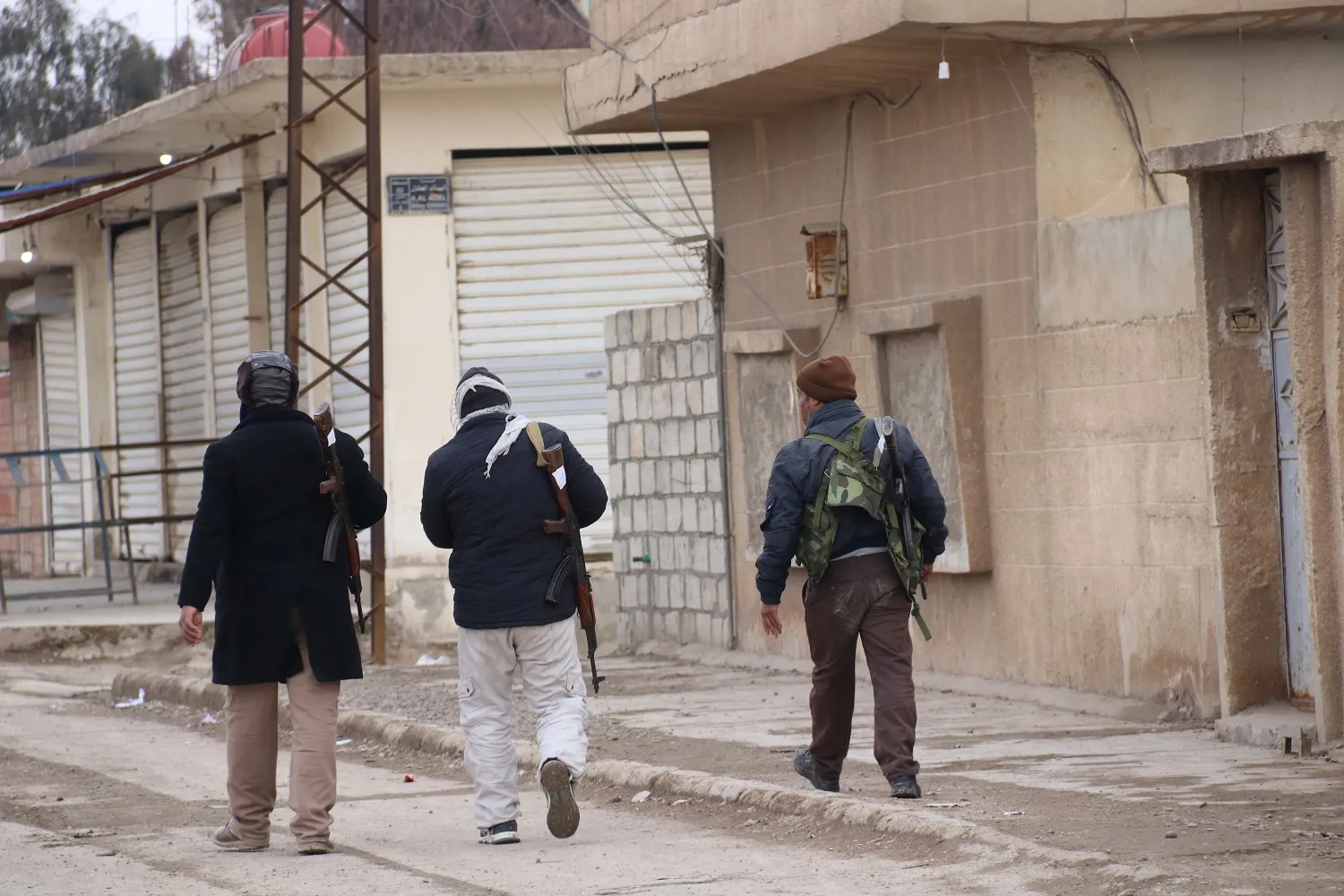HPC participa en los operativos de búsqueda y barrido dentro de los barrios de Hasaka