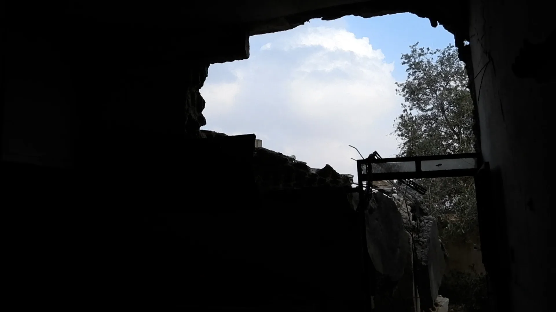 Cámara de ANHA documenta daños causados por bombardeo de la ocupación en Girê Spi