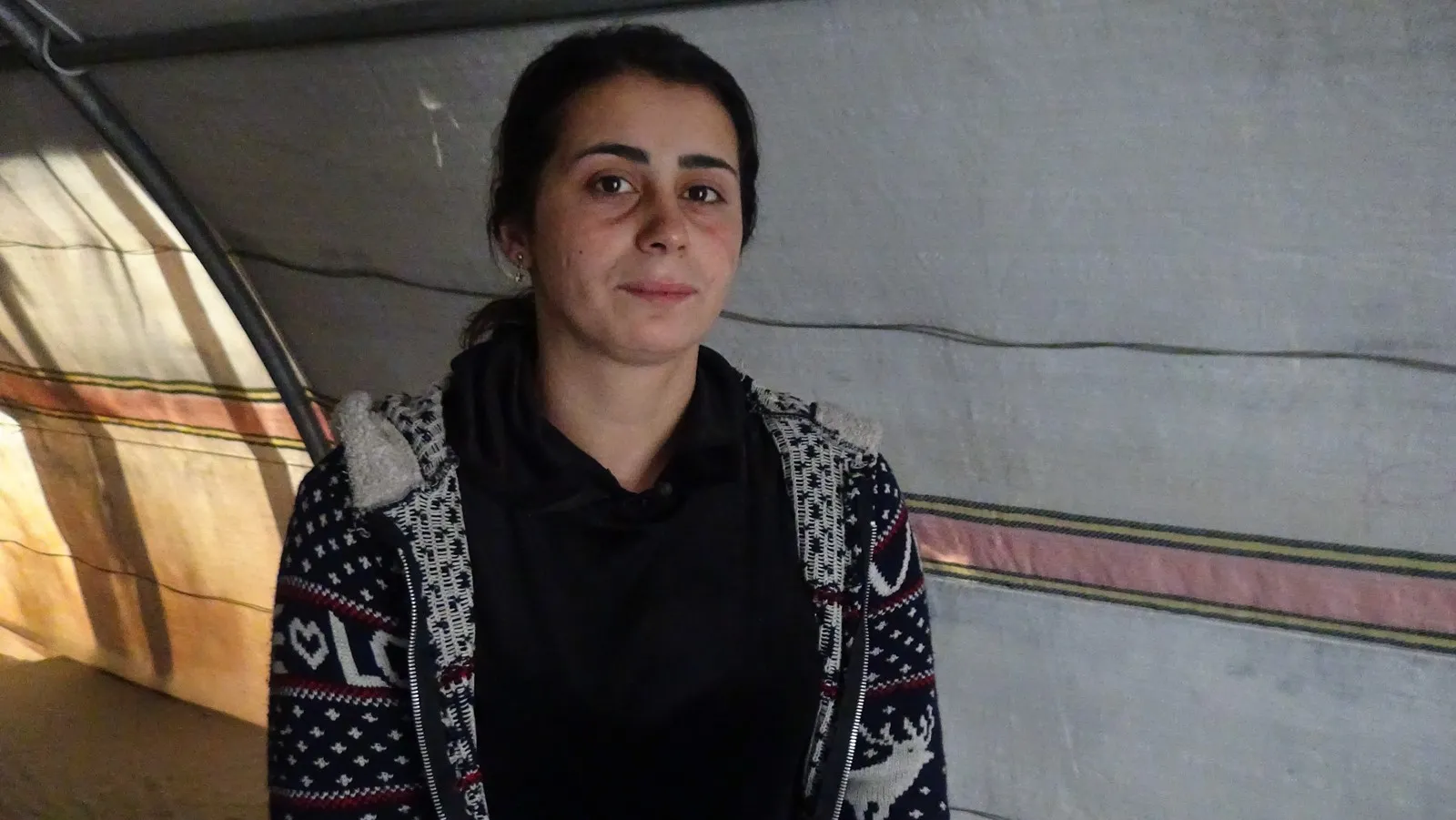 Mujeres desplazadas afirman su resistencia ante los ataques de Turquía y el asedio de Damasco