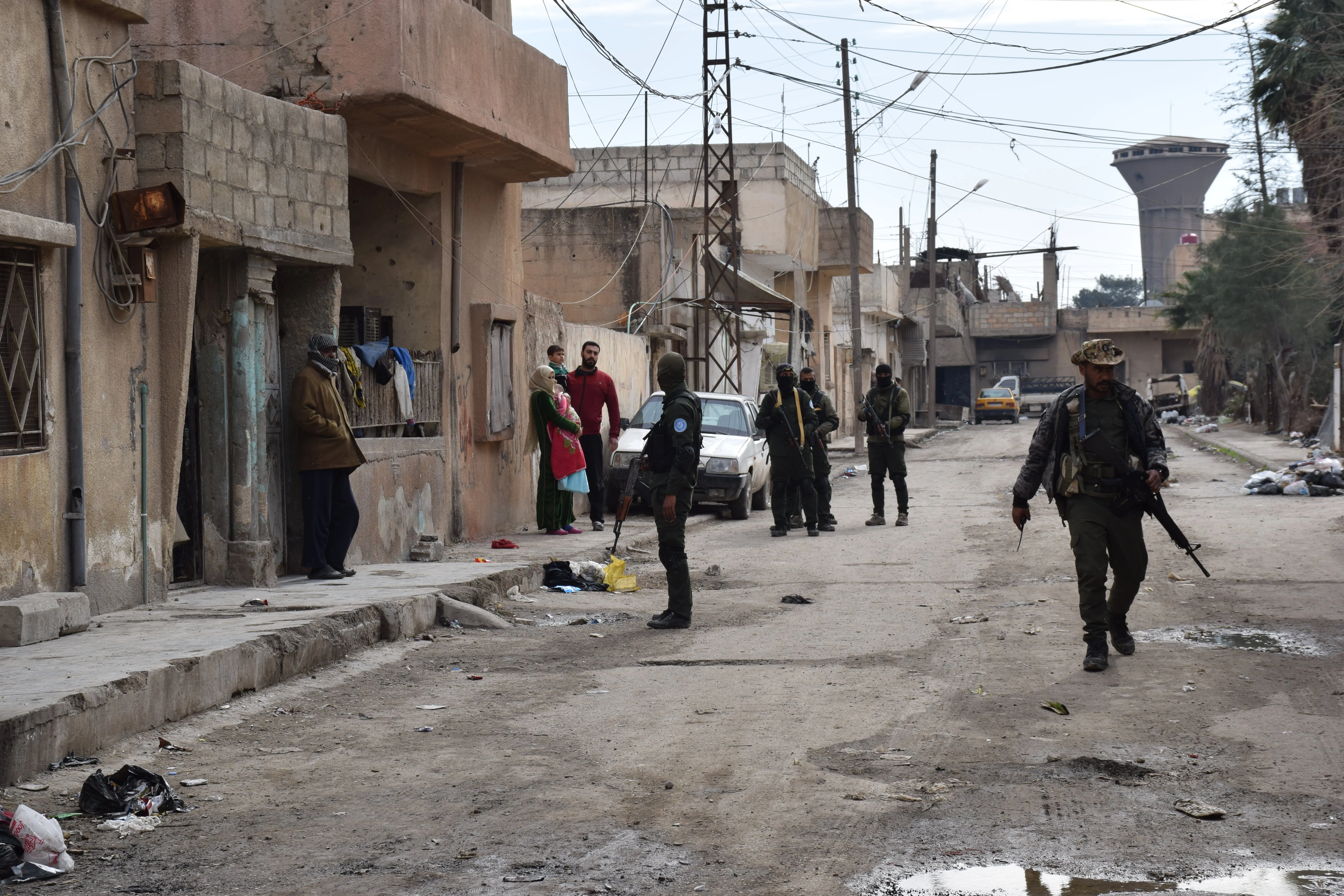 Las operaciones de barrido continúan en los barrios de Khashman y Salhiya de Hasaka