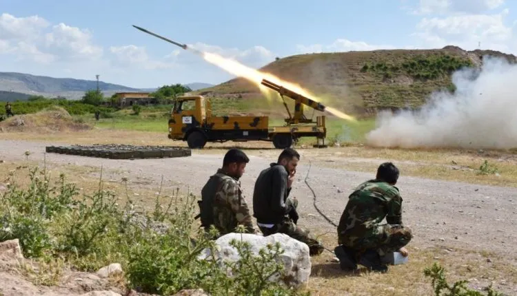 ​​​​​​​Ataque mutuo entre las fuerzas de Damasco y los mercenarios de la ocupación turca en el campo de Lattakia