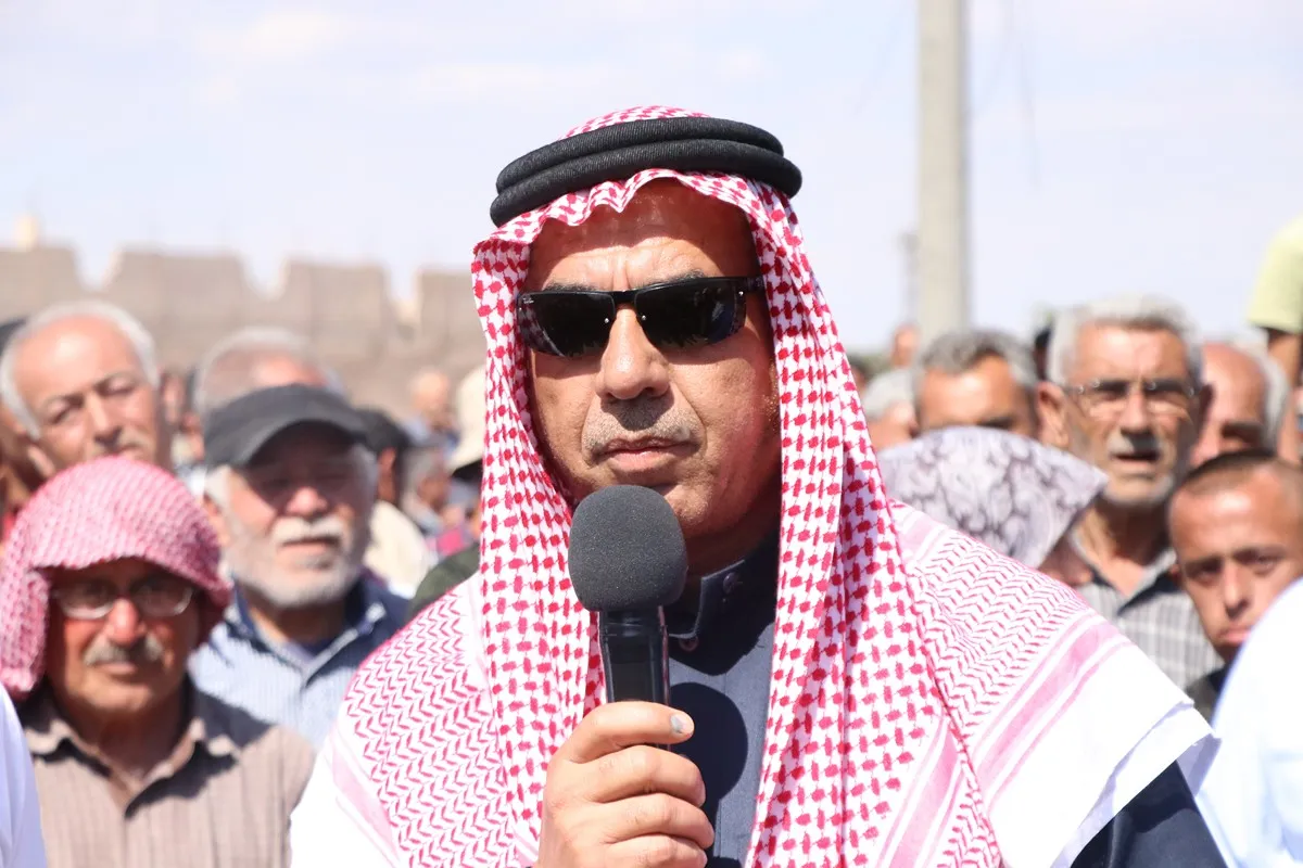​​​​​​​Manifestantes de Afrin entregan carta al Centro Ruso de Reconciliación