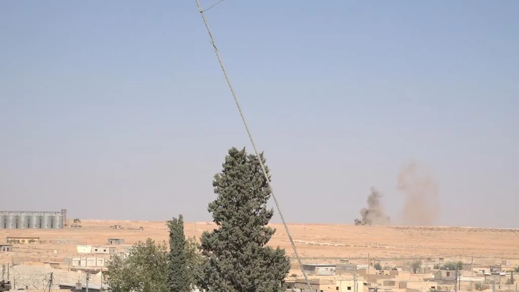 La ocupación turca bombardea pueblos de Mushairfa, Sweida y M4 en Ain Issa