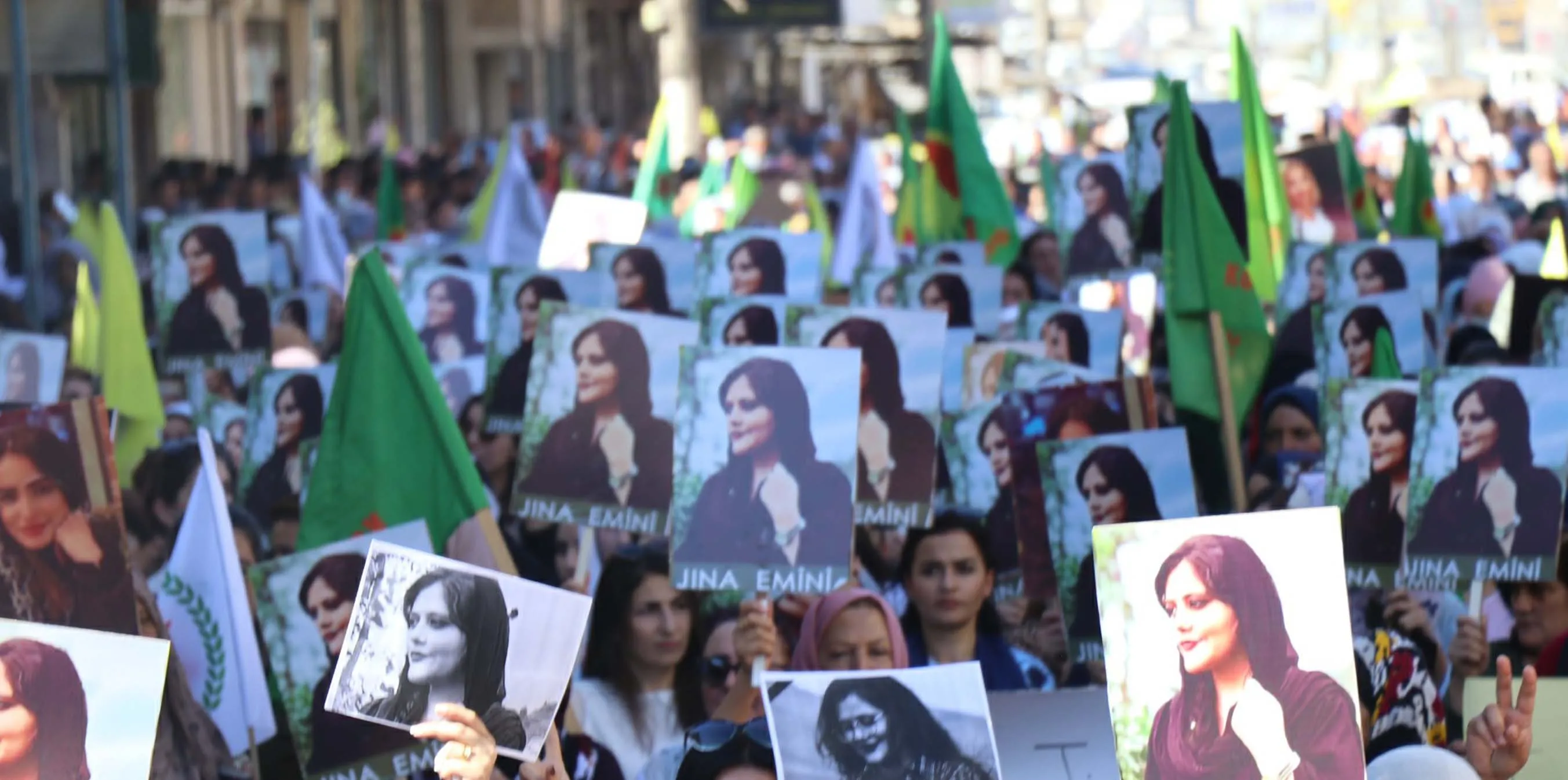 ​​​​​​​Mujeres en Rojava: estamos con la resistencia en Rojhlat