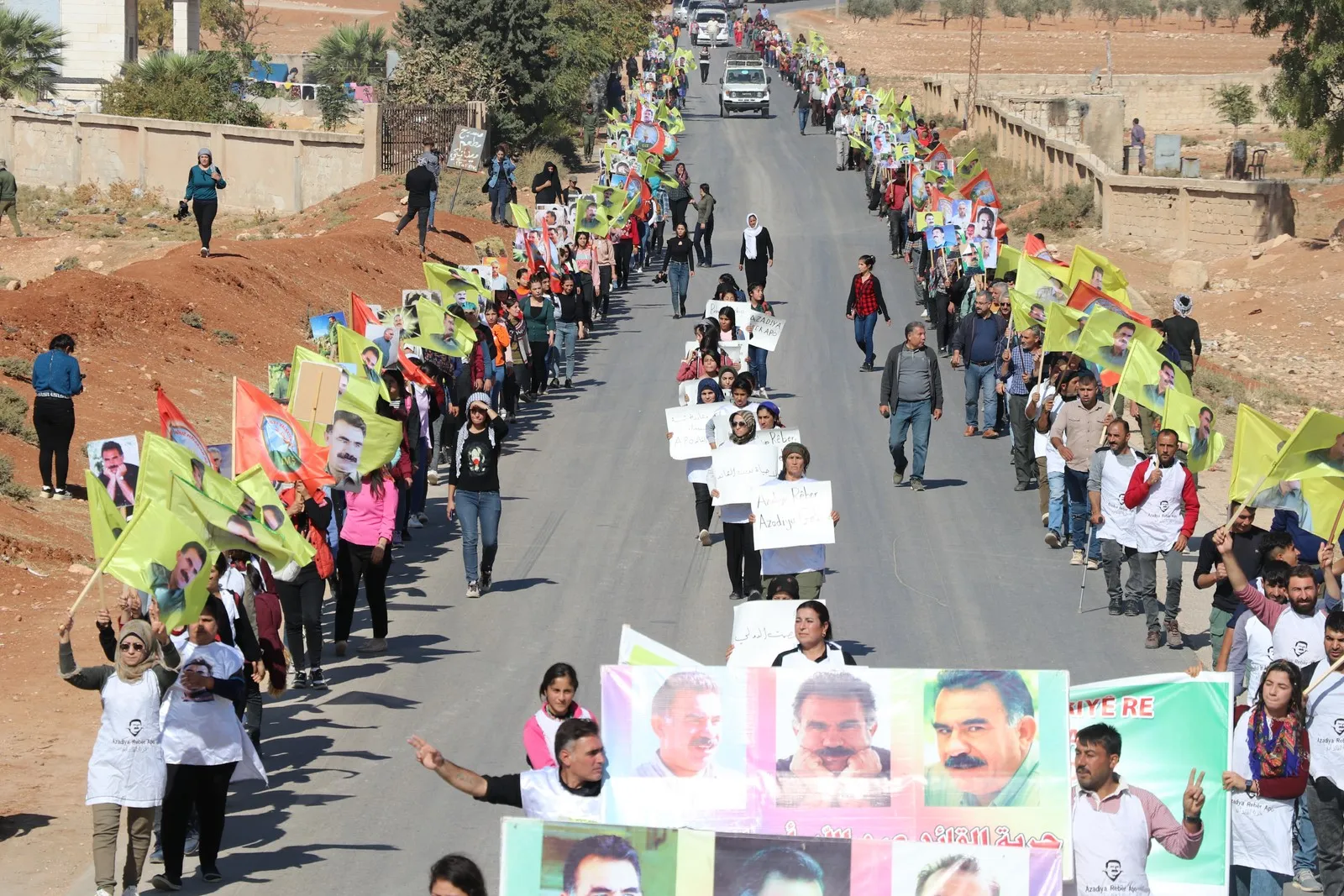 ​​​​​​​Los jóvenes condenan la extensión de la prohibición de reuniones con el líder Ocalan