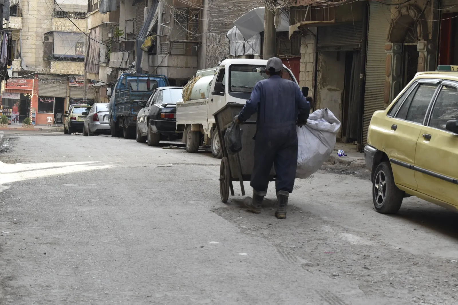 La Municipalidad Popular de los barrios de Sheikh Maqsoud y Ashrafieh suspende sus servicios