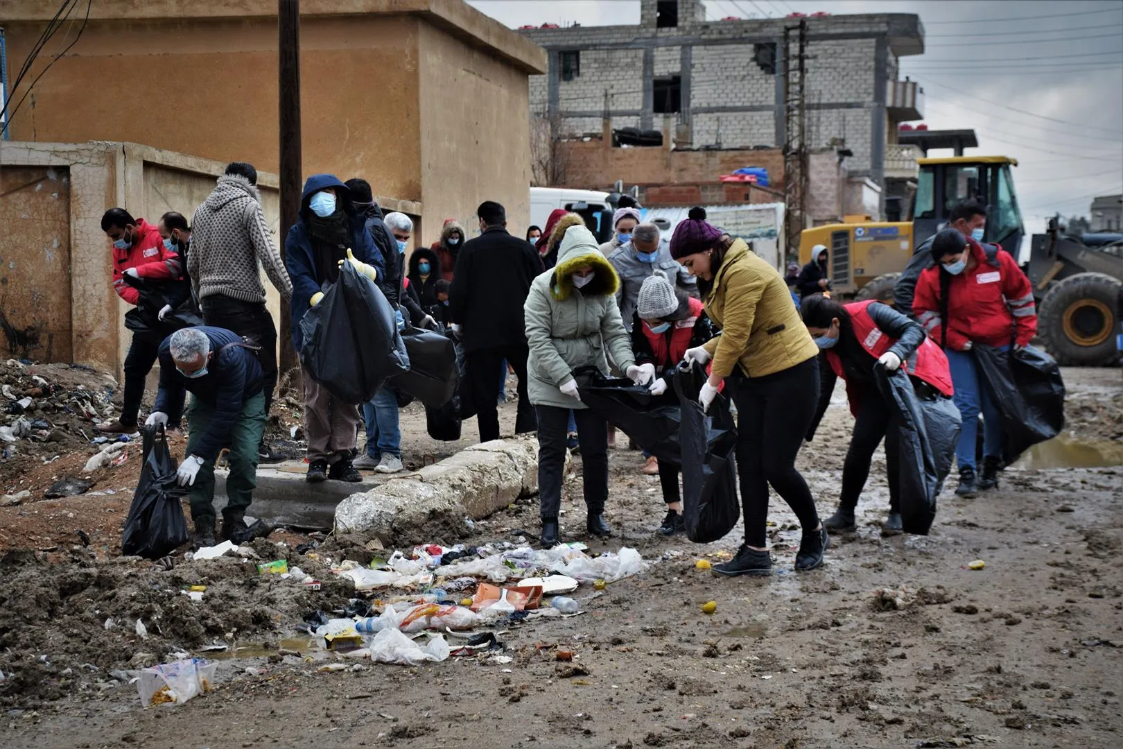 Residentes de la ciudad de Hasakah participan en un nuevo proyecto ambiental