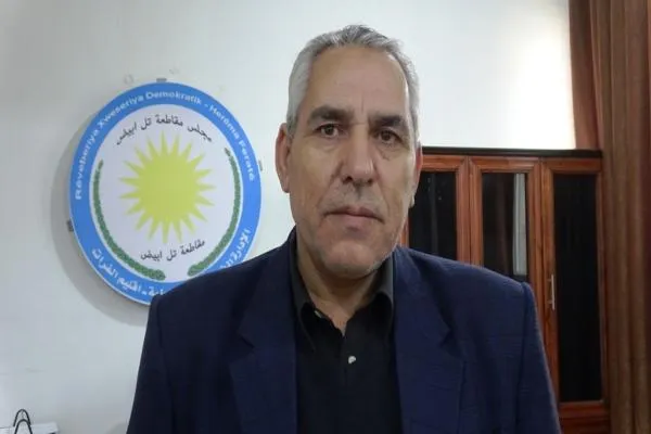Al-Abed advierte de las consecuencias de la expansión del "HTS" en el cantón ocupado de Girê Spî