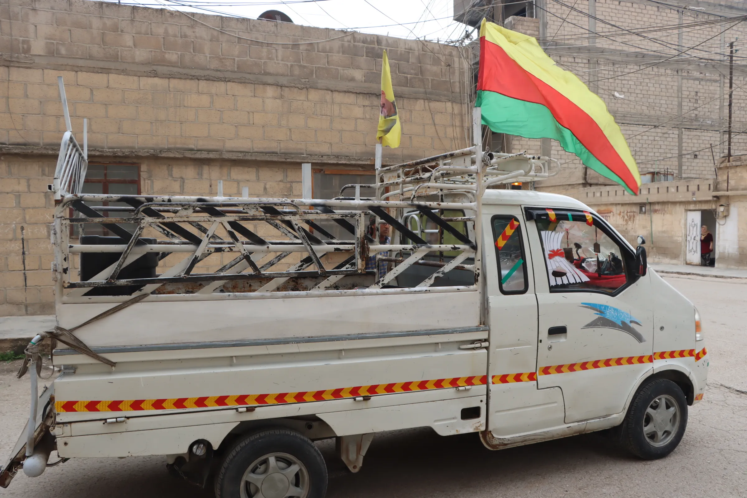 Los residentes de la ciudad de Qamişlo instan a todos a celebrar Newroz