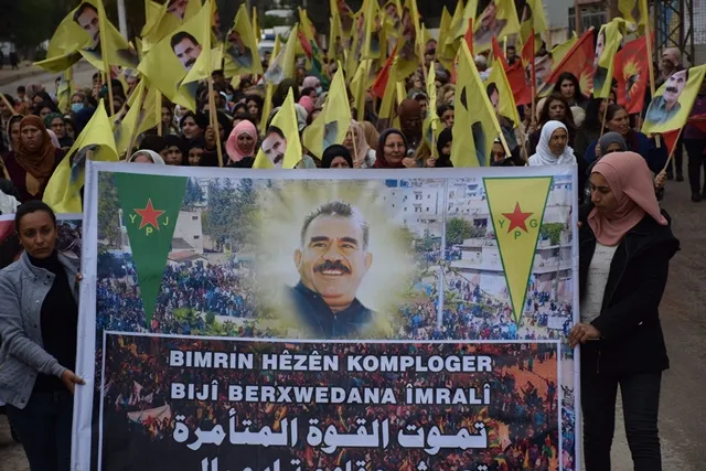 El pueblo de Tirbespiyê pide libertad física al líder Abdullah Ocalan