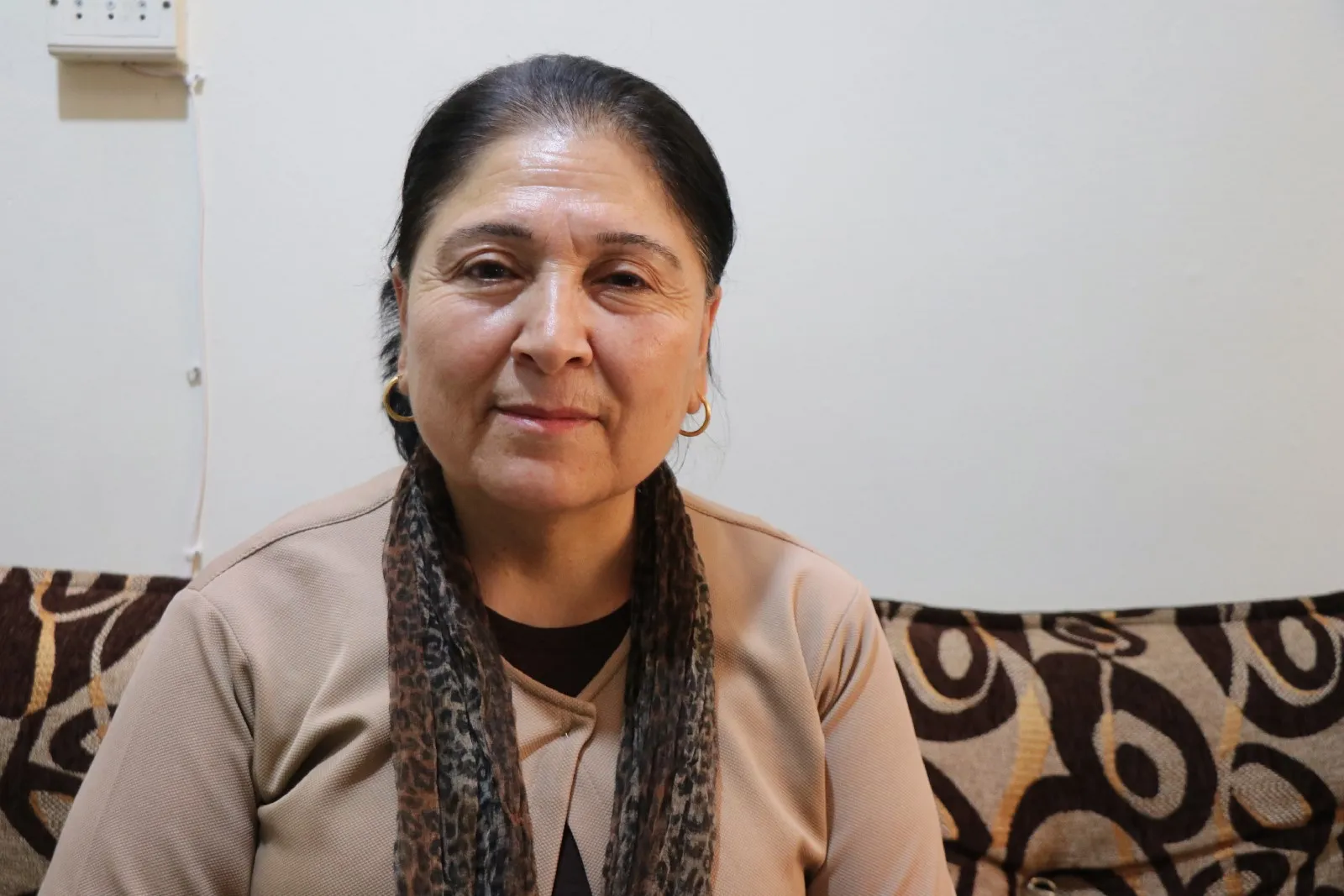 Zainab Qambar: La iniciativa AANES aumenta las relaciones de diálogo entre los sirios