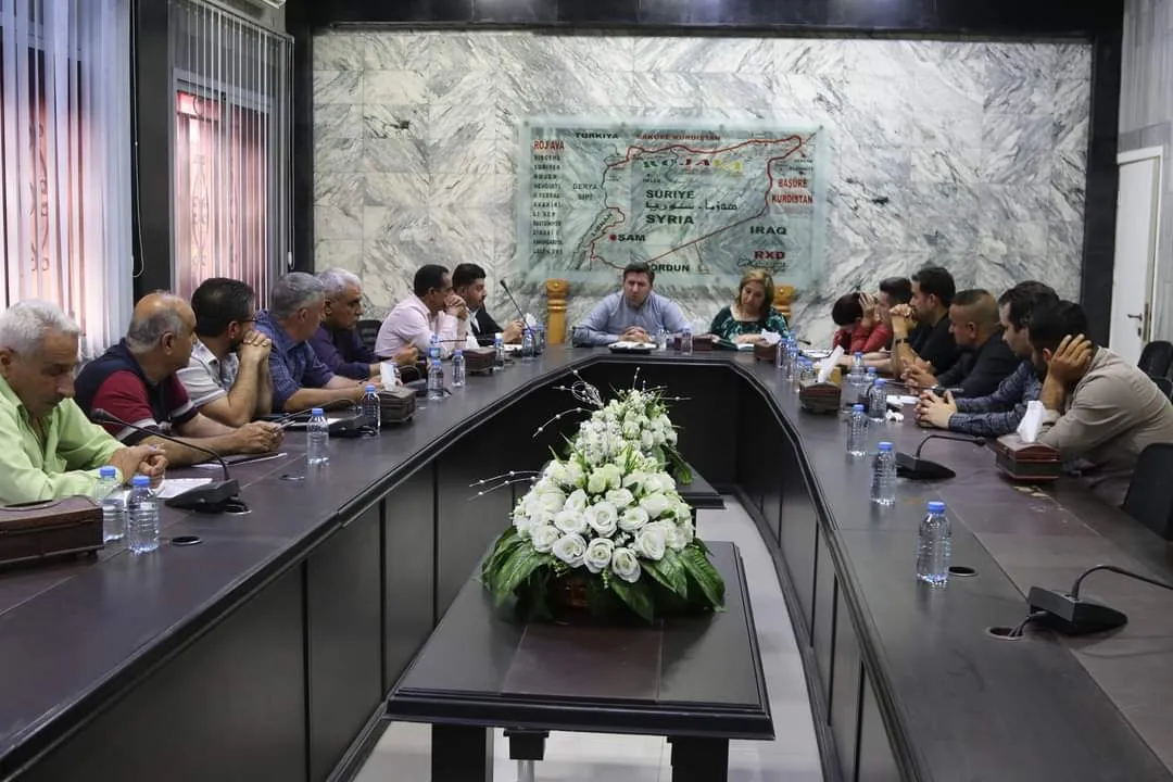 La AANES declara el estado de emergencia para proteger los campos agrícolas