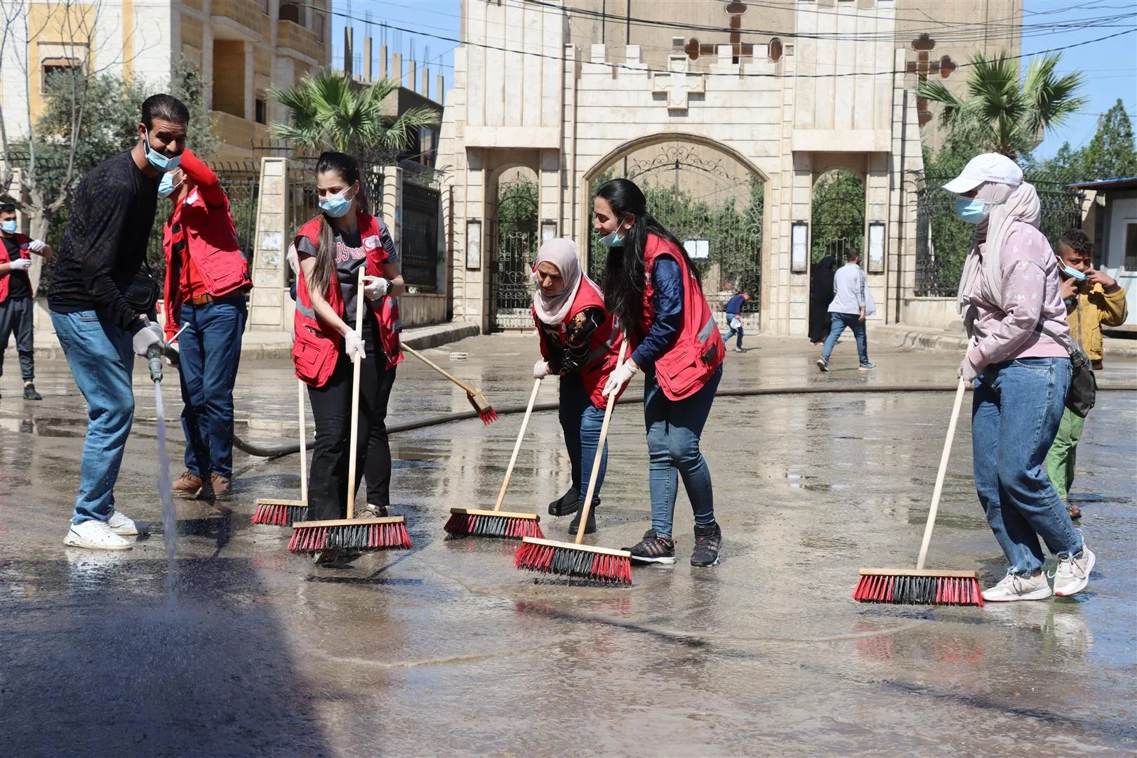 Comienza la campaña de limpieza de ciudades en el noreste de Siria