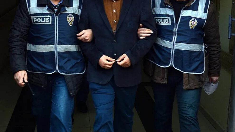 ​​​​​​​El estado de ocupación turco arresta a 5 miembros del Partido Democrático de los Pueblos