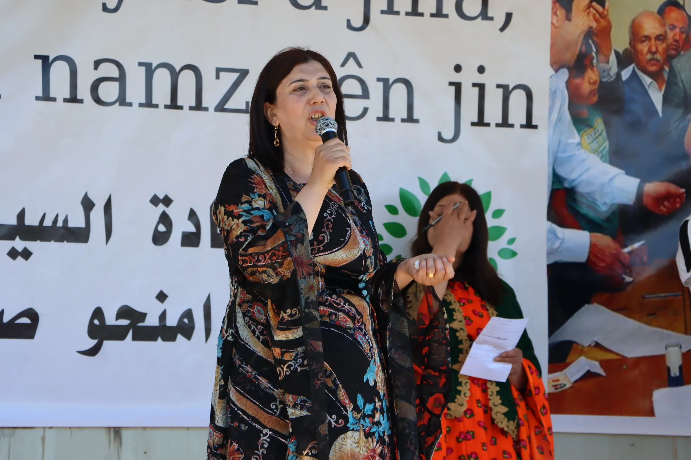 Yusra Derwêş es una mujer que dedicó su vida a difundir los principios de una nación democrática