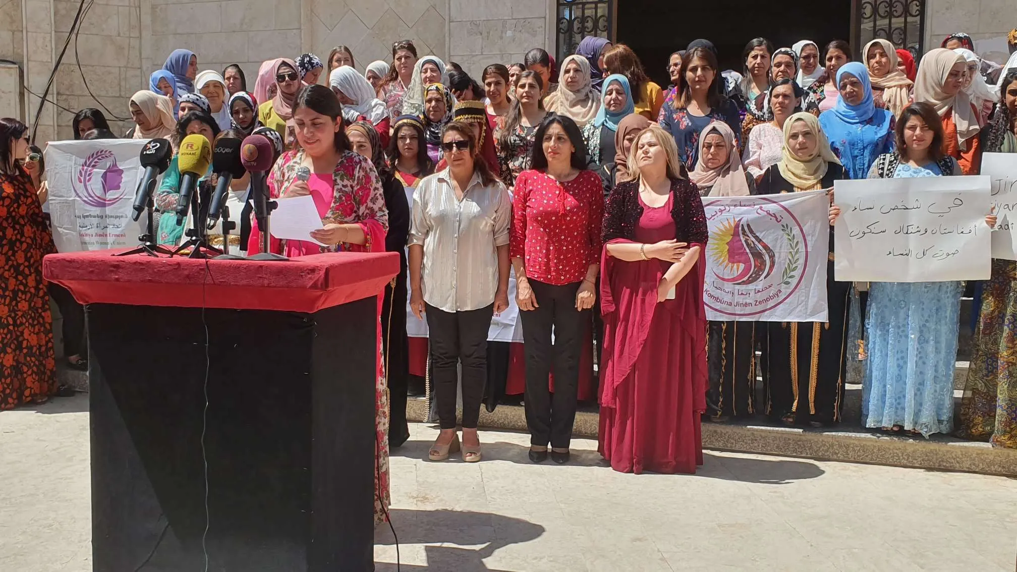 Las organizaciones de mujeres en el noreste de Siria apoyan la campaña KJK