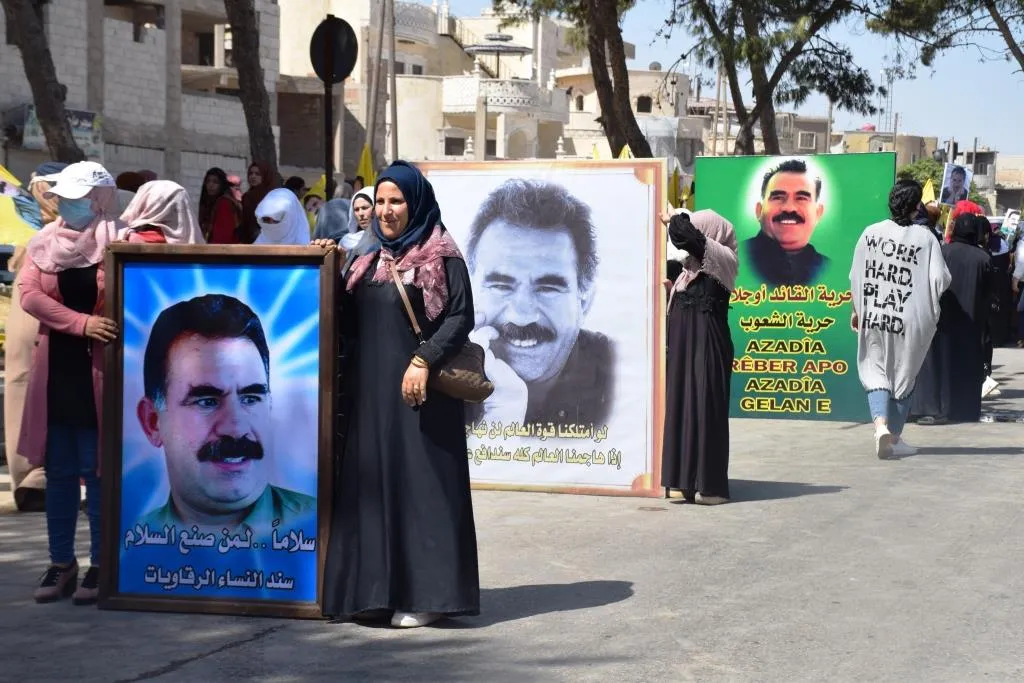 ​​​​​​​Durante tres manifestaciones: debemos oponerse a las prácticas del estado turco contra el líder Ocalan