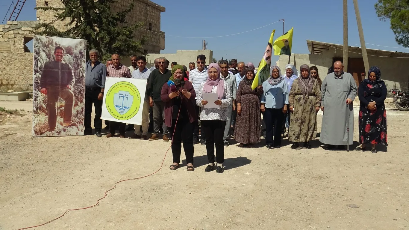 ​​​​​​​Durante tres manifestaciones: debemos oponerse a las prácticas del estado turco contra el líder Ocalan