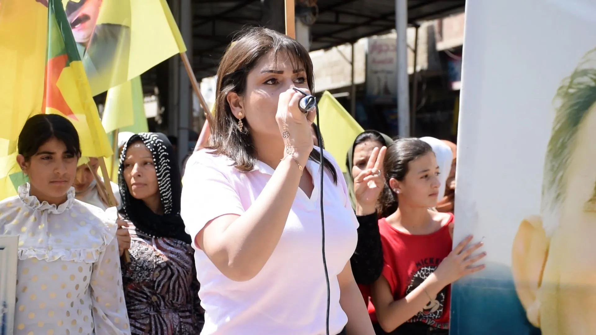 Descontento popular por amenazas contra el líder Ocalan
