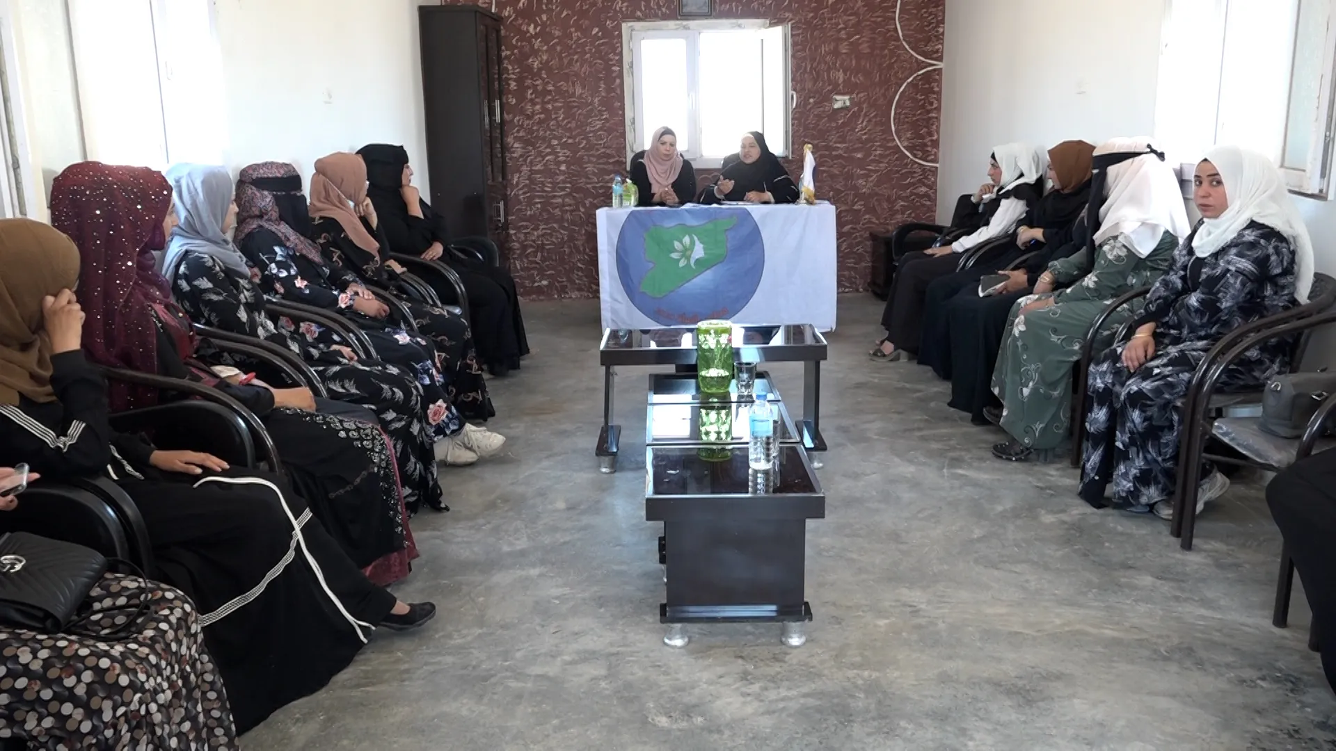 El Consejo de Mujeres del Partido Futuro de Siria realiza un seminario sobre violencia doméstica