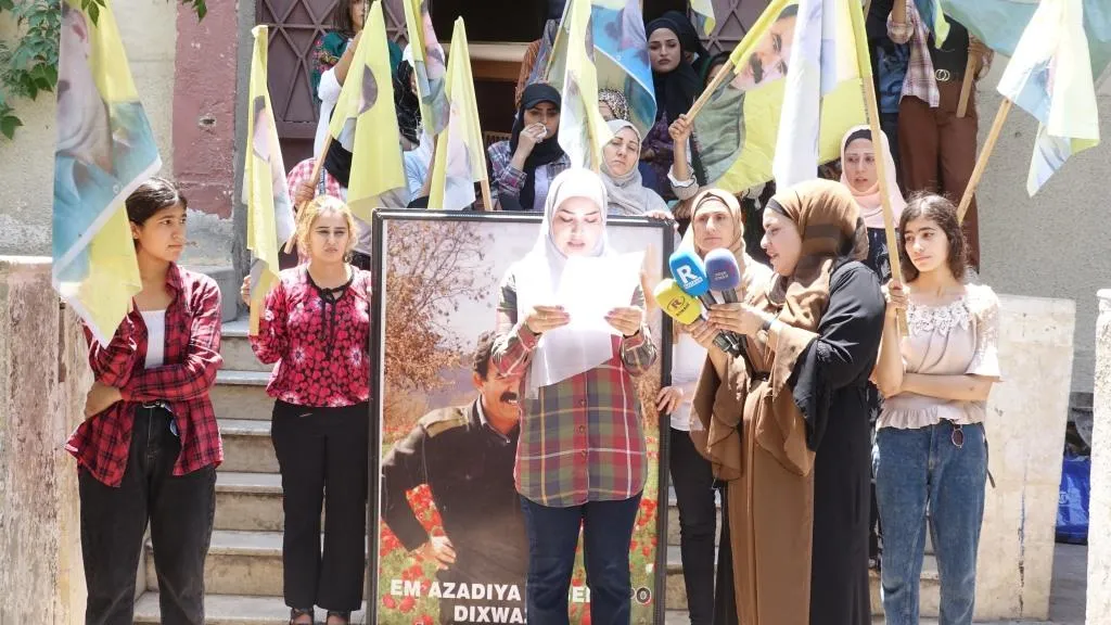 Organizaciones y consejos del noreste de Siria critican las amenazas de la ocupación turca contra el líder Ocalan