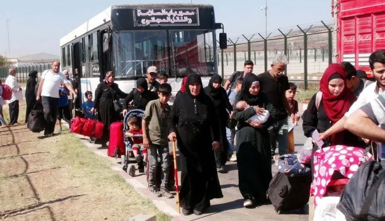 Los ocupantes turcos deportan a 200 refugiados sirios a los territorios ocupados