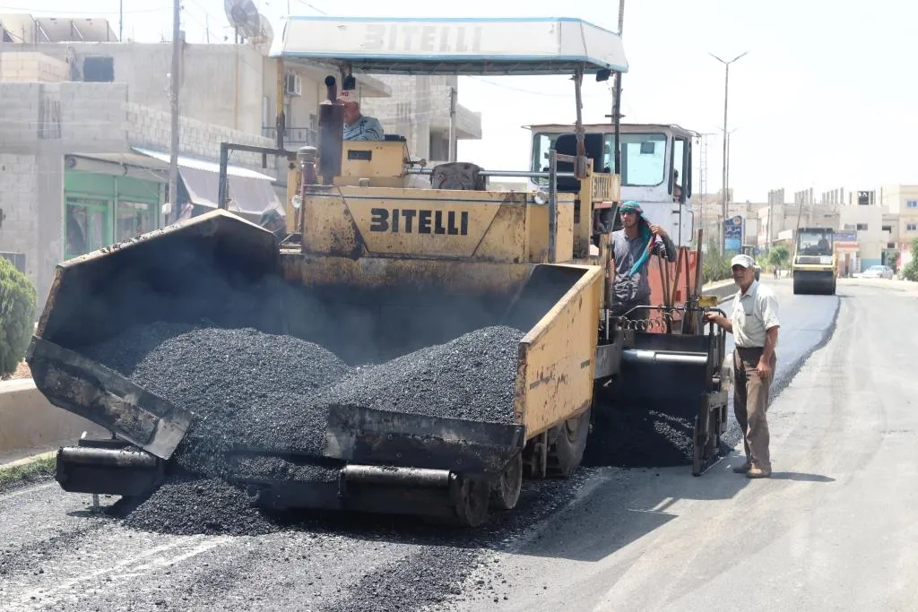 5 pueblos en primera línea provistos de electricidad