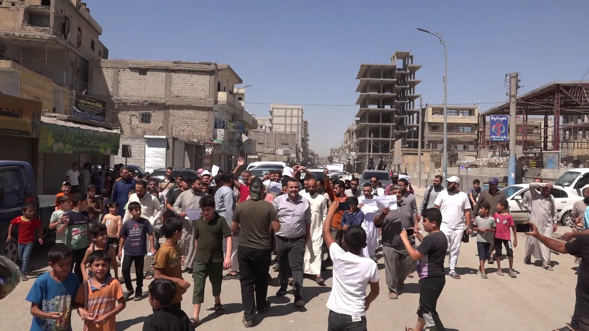 Los residentes de Raqqa y Tebqa expresan su solidaridad con el pueblo de Siwêda