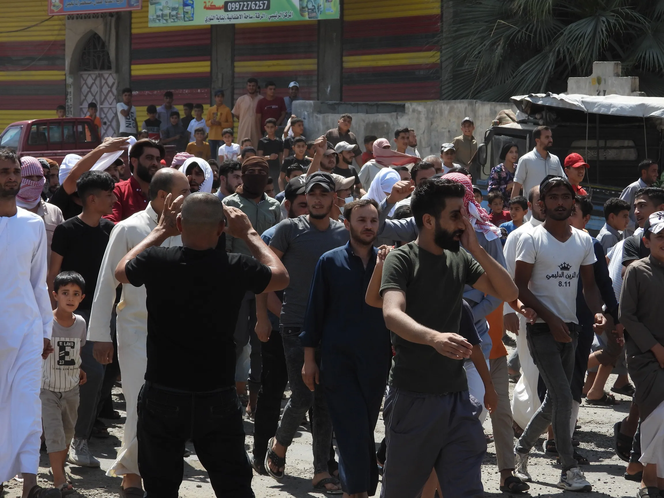Los residentes de Raqqa y Tebqa expresan su solidaridad con el pueblo de Siwêda