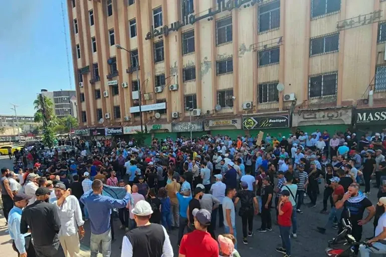 Continúan las protestas en Siwêda