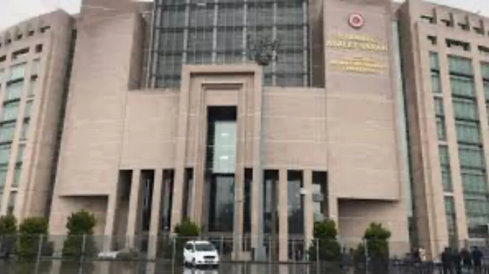 Tres personas detenidas en Estambul