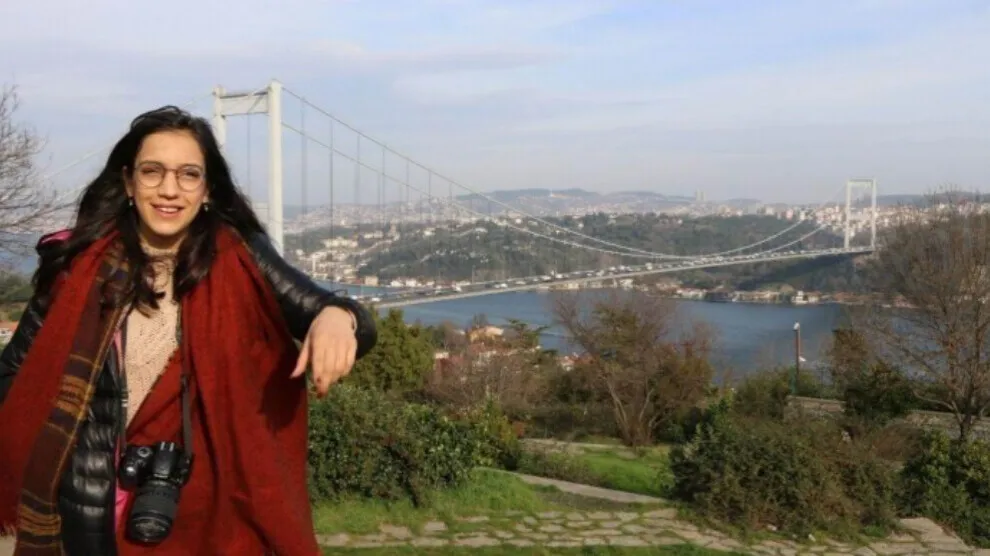 La periodista Rojîn Altay condenada a un año y tres meses de prisión