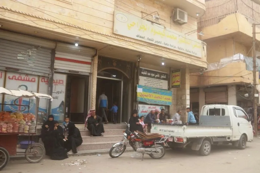 El movimiento vuelve a la campiña oriental de Deir ez-Zor después de los enfrentamientos de ayer