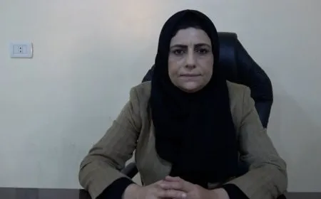 El Comité de Combustible de Deir ez-Zor distribuye combustible diésel a los residentes