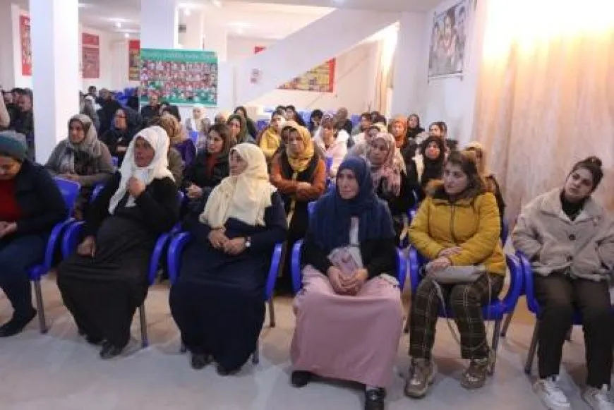 PYD celebra una reunión en Şêran