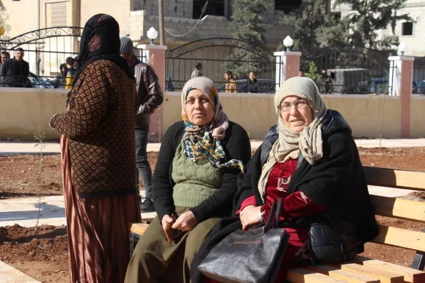 La Administración Civil Democrática de Manbij abre un parque