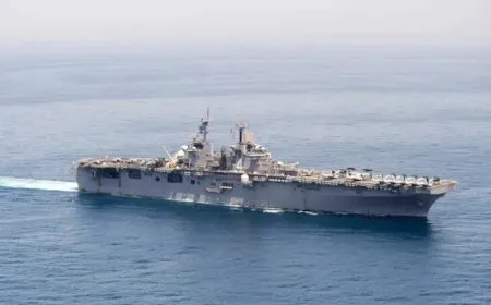 CENTCOM: Los hutíes atacan a buques comerciales en el Mar Rojo