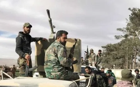 Las fuerzas del gobierno de Damasco continúan asediando la ciudad de Daraa