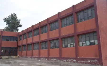 Reconstruyen unas 113 escuelas en Darbasiyah